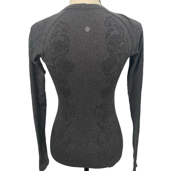 Lululemon Run: Swiftly Tech Long Sleeve Lace Design in Charcoal Gray Sz 4 - Picture 7 of 16